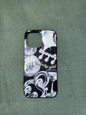 Pela iPhone 16 pro max - Lucky Girl case